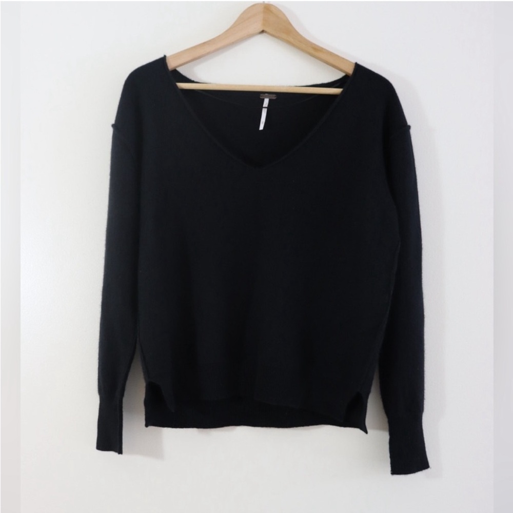 Free People V-Neck Sweater 100% Cashmere Black Women’s Size XS